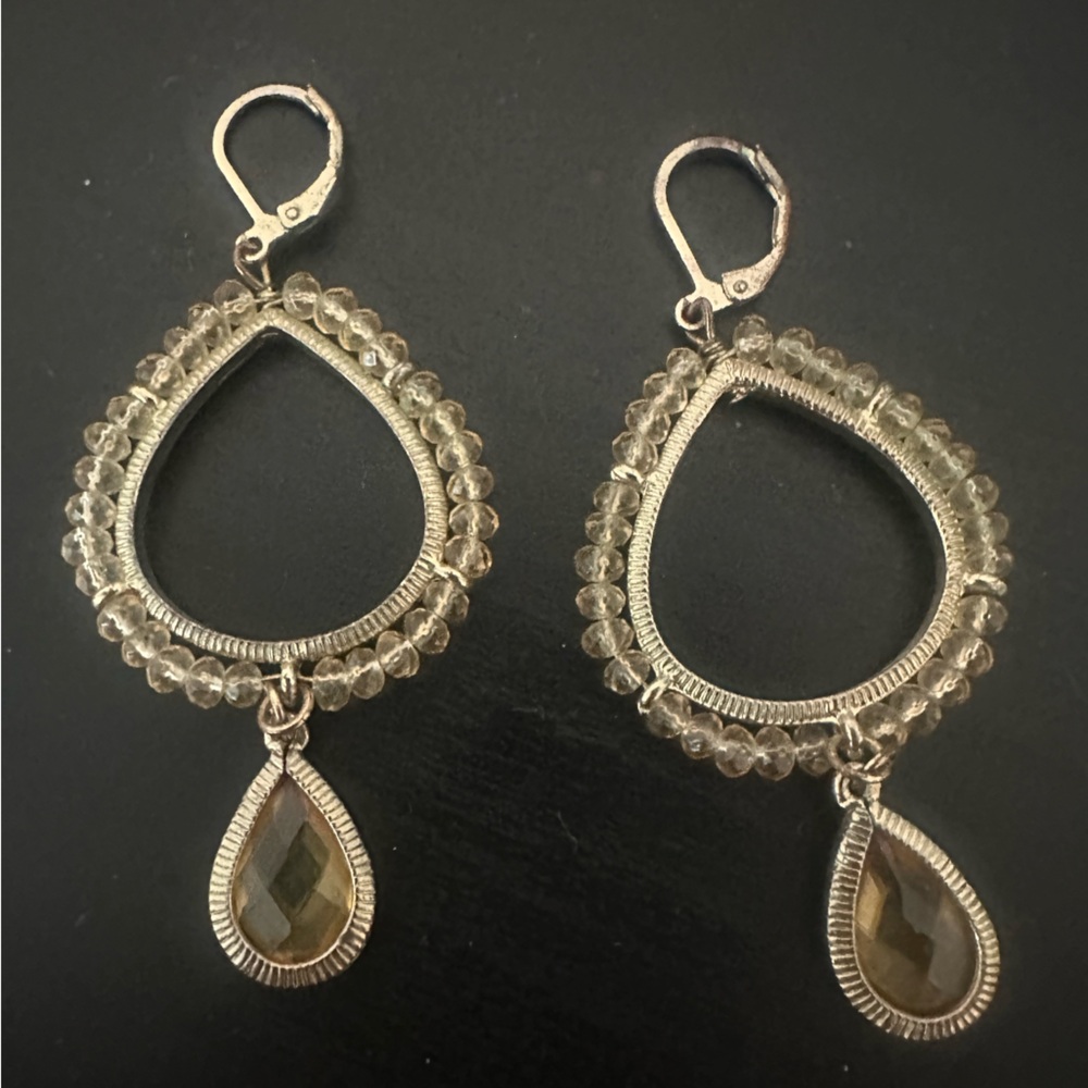 Vintage Teardrop Earrings ✨